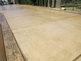 A picture of concrete driveway in Diamond Bar, CA.